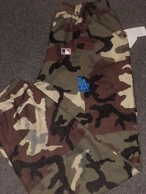 Los Angeles Dodgers Men's Green Army Camo Athletic Joggers Sweatpants NWT